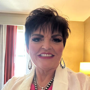 Meet your Posher, Cindy